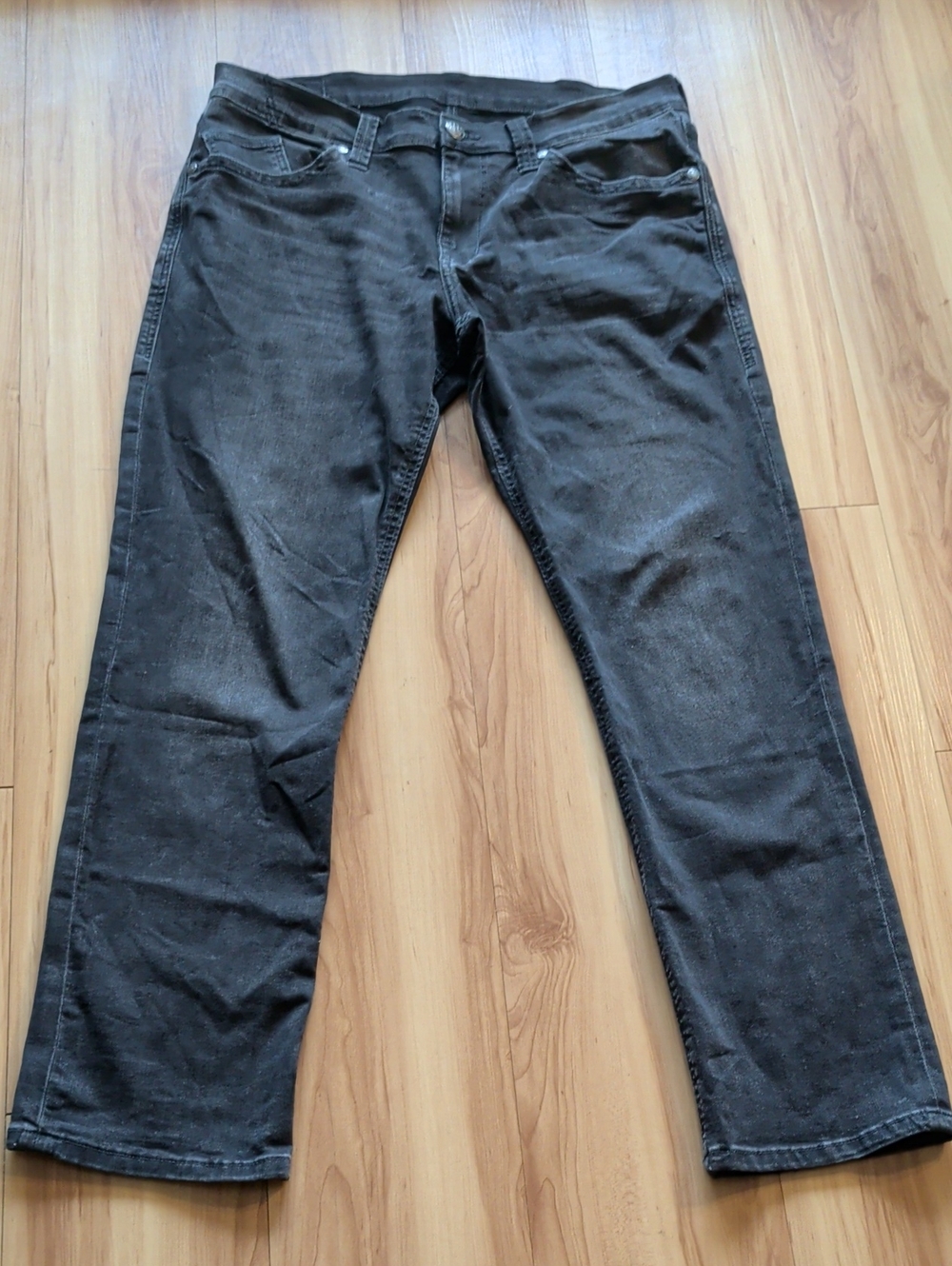 Men's Black Straight-Leg Jeans